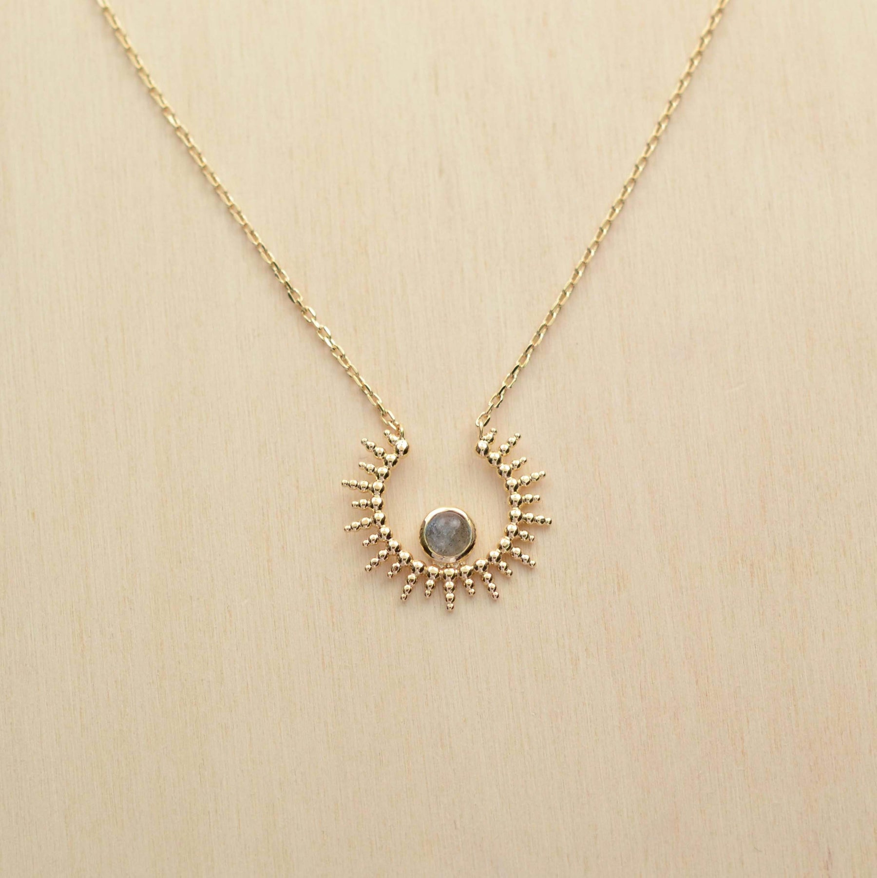 Collier COMÈTE - plaqué or & labradorite - Bijoux fantaisie femme | Votre boutique en ligne de bijoux fantaisie - yukablanc